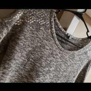 Womens M knit embellished sweater